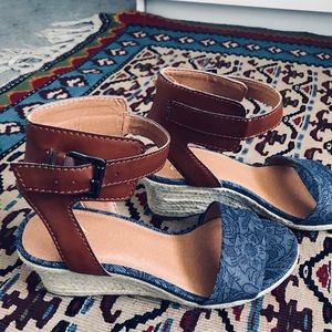 Madeline Espadrille Sandals in Flowery Blue